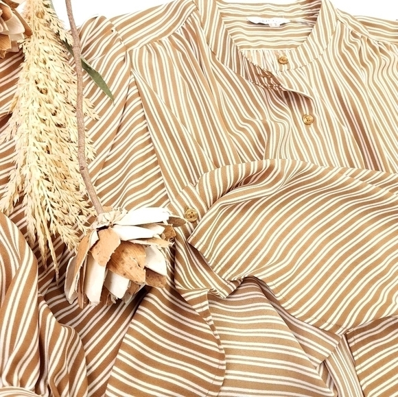 🔴 Calvin Klein Camel Tan Cream Striped Bubble Sleeve Top Sz M - Picture 9 of 11